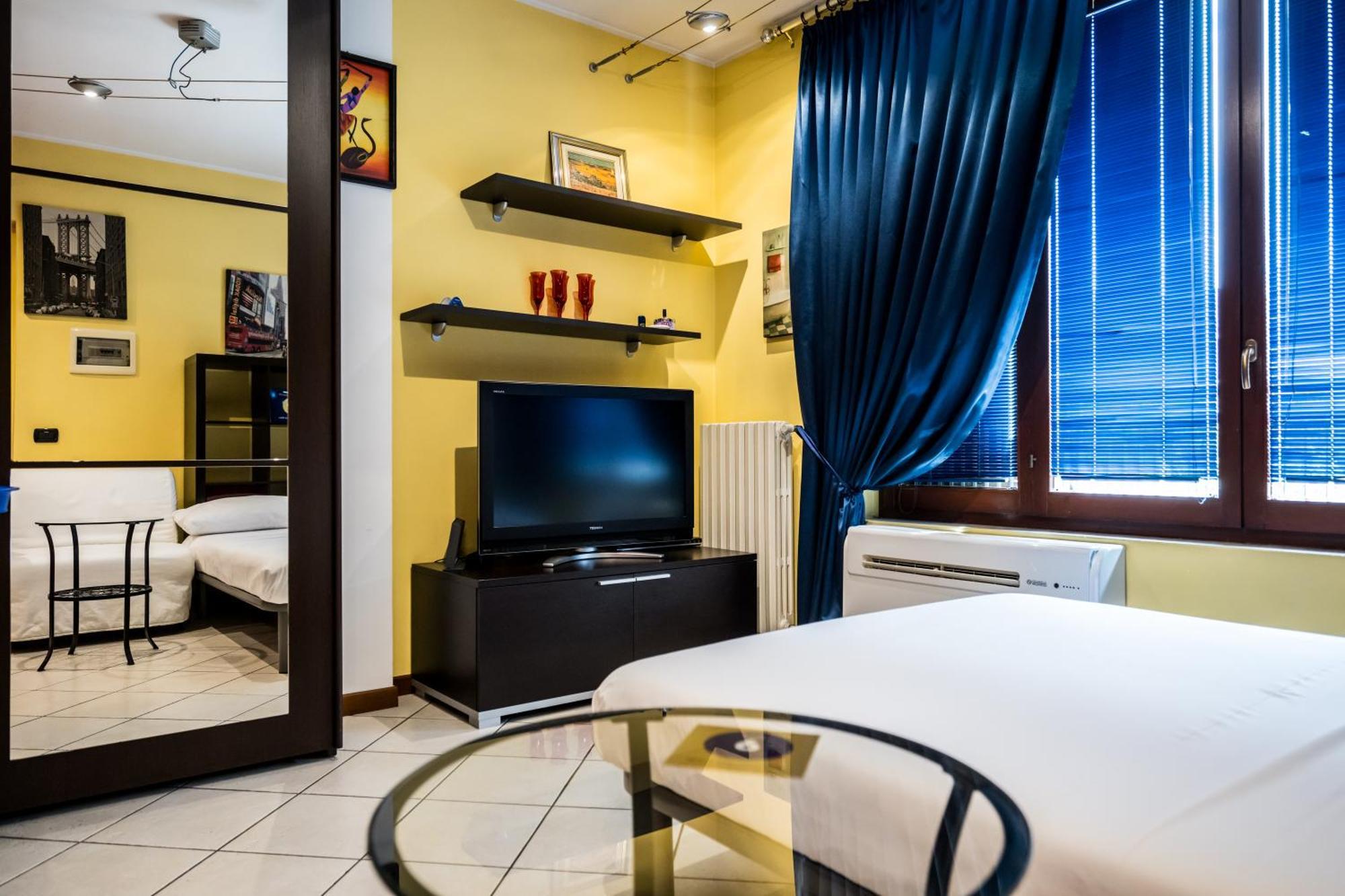 Cozy Suite Rogoredo Apartment Next To The Metro And Train Station Mailand Exterior foto